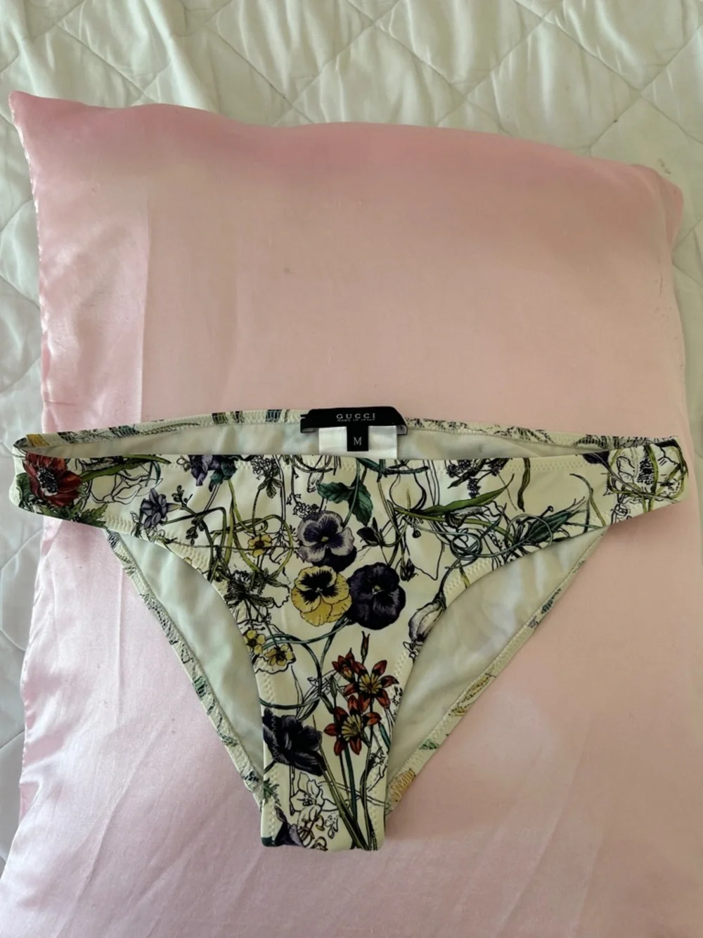 Gucci Floral Silk bikini bottoms in Ivory with Purple & Yellow Flowers - Picture 2 of 4